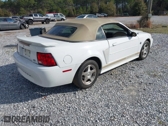 2004 Ford Mustang Deluxe with VIN 1FAFP446X4F178292, listed as a IAAI auction lot 41508958 with 48,261 mi miles. Bid and sale history available at carsss.com. Image 4.