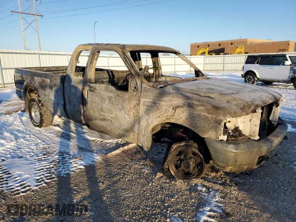 2002 Ford Super Duty F-250 XL with VIN 1FTNX21S02ED60145, listed as a Copart auction lot 48237514 with 0 mi miles and Salvage Title. Bid and sale history available at carsss.com. Image 4.