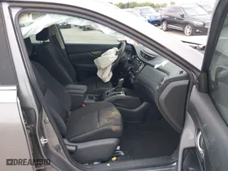 2017 Nissan Rogue SV with VIN KNMAT2MT5HP572065, listed as a IAAI auction lot 41866365 with 69,021 mi miles. Bid and sale history available at carsss.com. Image 5.