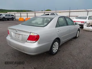 2006 Toyota Camry STD with VIN 4T1BE32KX6U736645, listed as a IAAI auction lot 42495312 with 177,972 mi miles and . Bid and sale history available at DreamBid. Image 4.
