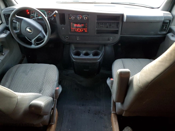 2009 Chevrolet Express Cargo Van with VIN 1GCGG25CX91177333, listed as a Copart auction lot 88822245 with 174,284 mi miles and Salvage Title. Bid and sale history available at carsss.com. Image 8.