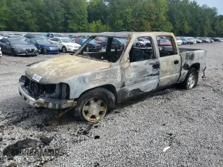 2005 GMC Sierra 1500 SLT z VIN 2GTEK13TX51226943, wystawiony jako Copart lot #69455134 z przebiegiem Nie podano mil oraz Szkoda całkowita • Salvage title. Historia ofert i sprzedaży dostępna na DreamBid. Obrazek 1.