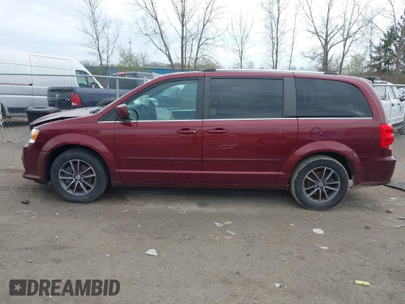 2017 Dodge Grand Caravan SXT with VIN 2C4RDGCG2HR713769, listed as a IAAI auction lot 42074875 with 184,241 mi miles and . Bid and sale history available at DreamBid. Image 14.