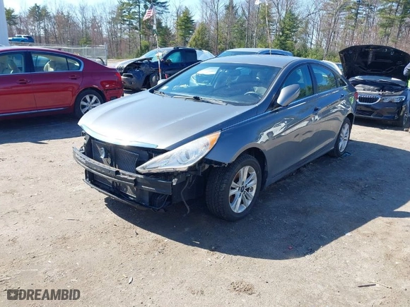 2013 Hyundai Sonata GLS with VIN 5NPEB4AC4DH563027, listed as a IAAI auction lot 42049183 with 157,896 mi miles. Bid and sale history available at carsss.com. Image 2.