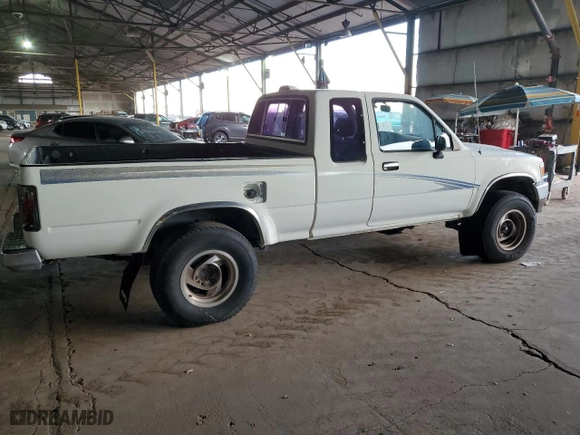 1994 Toyota 4WD Pickups DLX with VIN JT4VN13D5R5134689, listed as a Copart auction lot 57625343 with NaN miles and Clean Title. Bid and sale history available at carsss.com. Image 3.