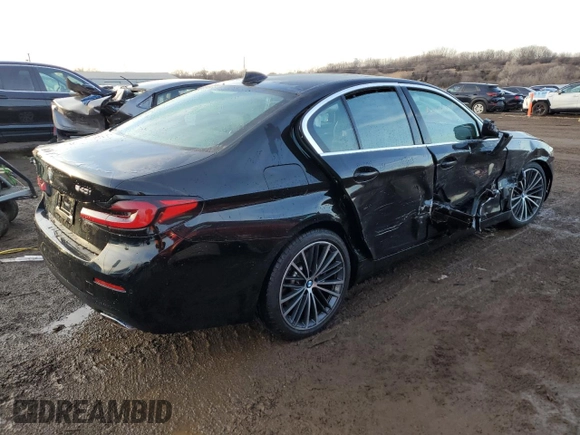 2022 BMW 5 Series 540i xDrive with VIN WBA73BJ04NWX56724, listed as a Copart auction lot 44247125 with 41,793 mi miles and Salvage title. Bid and sale history available at DreamBid. Image 3.