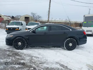 2014 Ford Police Interceptor with VIN 1FAHP2MK9EG101144, listed as a IAAI auction lot 41449872 with 160,659 mi miles and . Bid and sale history available at DreamBid. Image 14.