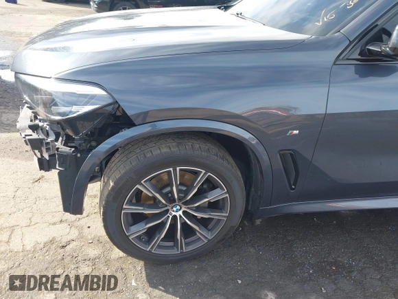 2019 BMW X5 xDrive40i with VIN 5UXCR6C51KLL64523, listed as a IAAI auction lot 42015761 with 90,371 mi miles and . Bid and sale history available at DreamBid. Image 18.
