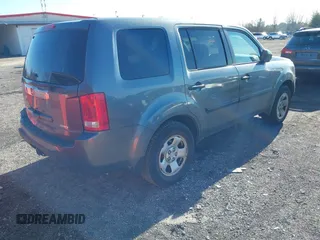 2011 Honda Pilot LX with VIN 5FNYF4H22BB028742, listed as a IAAI auction lot 41856146 with 190,615 mi miles. Bid and sale history available at carsss.com. Image 4.