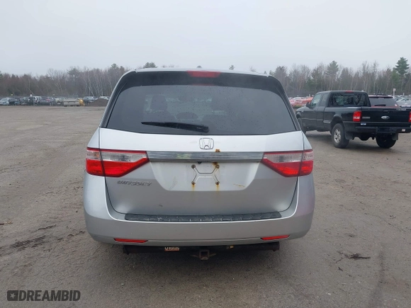 2011 Honda Odyssey EX-L with VIN 5FNRL5H65BB047291, listed as a IAAI auction lot 42094374 with 200,372 mi miles. Bid and sale history available at carsss.com. Image 16.