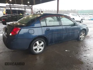 2007 Saturn ION z VIN 1G8AL58F27Z160902, wystawiony jako IAAI lot #41794644 z przebiegiem 162 834 mil mil oraz . Historia ofert i sprzedaży dostępna na DreamBid. Obrazek 4.
