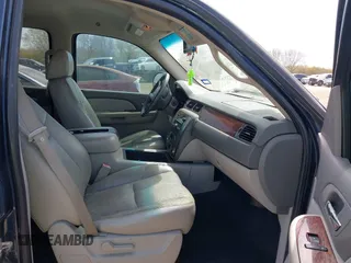 2007 GMC Yukon SLT with VIN 1GKFC13J57R315785, listed as a IAAI auction lot 41794735 with 1 mi miles. Bid and sale history available at carsss.com. Image 5.