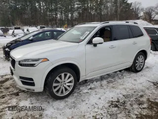 2016 Volvo XC90 T6 Momentum with VIN YV4A22PK5G1050430, listed as a Copart auction lot 44926045 with 0 mi miles and Clean Title. Bid and sale history available at carsss.com. Image 1.
