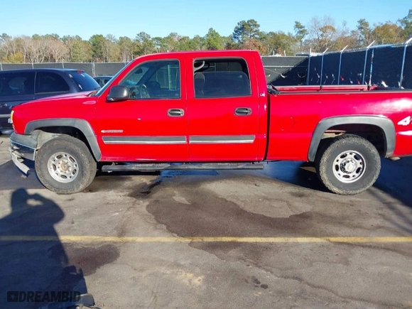 2003 Chevrolet Silverado 1500HD LS with VIN 1GCGK13U93F215987, listed as a IAAI auction lot 41032912 with 304,110 mi miles. Bid and sale history available at carsss.com. Image 14.