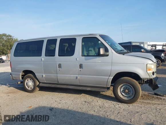 2008 Ford Econoline Passenger XL with VIN 1FBNE31LX8DA80014, listed as a IAAI auction lot 42183949 with 130,092 mi miles and . Bid and sale history available at DreamBid. Image 13.