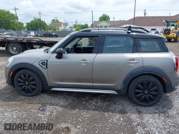 2018 MINI Countryman Cooper S with VIN WMZYT5C35J3D82204, listed as a IAAI auction lot 42836278 with 65,649 mi miles and . Bid and sale history available at DreamBid. Image 14.