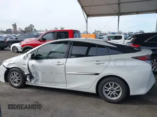 2018 Toyota Prius Two with VIN JTDKARFU7J3054710, listed as a IAAI auction lot 41372798 with 347,148 mi miles. Bid and sale history available at carsss.com. Image 14.