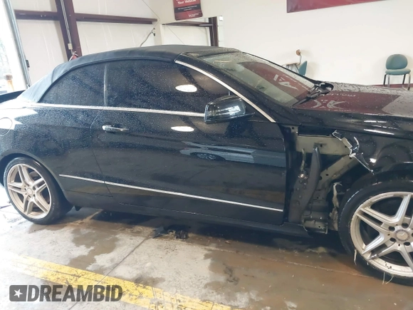 2013 Mercedes-Benz E 350 with VIN WDDKK5KF4DF194221, listed as a IAAI auction lot 41728305 with 108,060 mi miles and . Bid and sale history available at DreamBid. Image 13.