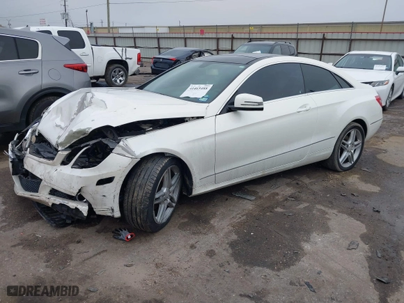 2011 Mercedes-Benz E-Class E 350 with VIN WDDKJ5GB5BF105732, listed as a IAAI auction lot 41465488 with 169,086 mi miles. Bid and sale history available at carsss.com. Image 16.