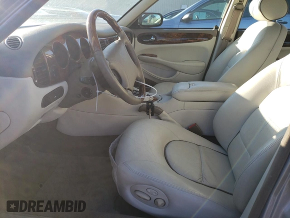 2000 Jaguar XJ Vanden Plas with VIN SAJDA24C7YLF17289, listed as a Copart auction lot 81923924 with 42,689 mi miles and Clean title. Bid and sale history available at DreamBid. Image 7.