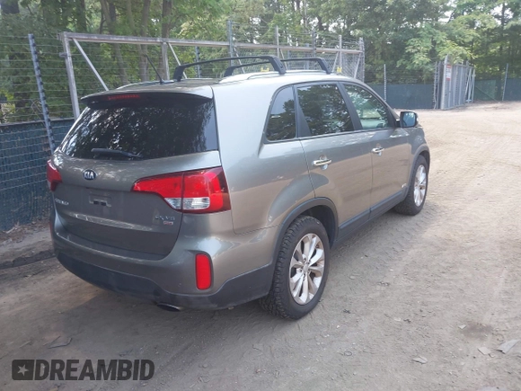 2014 Kia Sorento EX с VIN 5XYKUDA76EG482040, выставлен на аукционе IAAI как лот 42593652 с пробегом 108 201 миль миль и . История ставок и продаж доступна на DreamBid. Изображение 4.