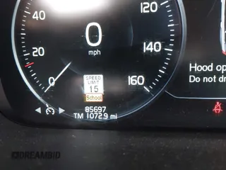 2016 Volvo XC90 T6 Momentum с VIN YV4A22PK5G1033319, выставлен на аукционе IAAI как лот 41870682 с пробегом 85 697 миль миль и . История ставок и продаж доступна на DreamBid. Изображение 15.