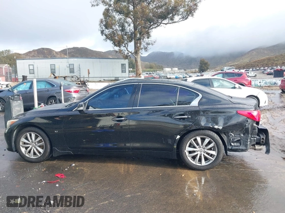 2014 Infiniti Q50 with VIN JN1BV7AP8EM675841, listed as a IAAI auction lot 41582924 with 139,637 mi miles. Bid and sale history available at carsss.com. Image 15.