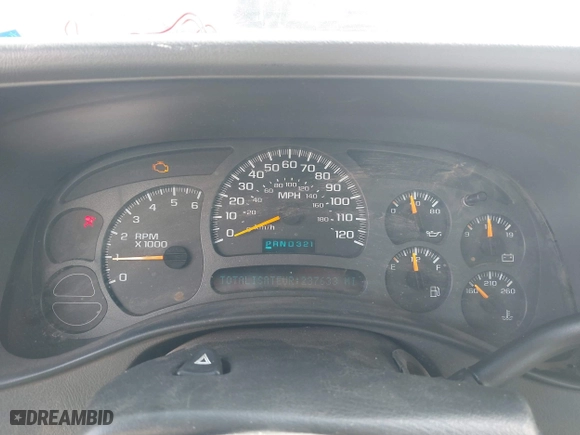2003 Chevrolet Silverado 1500 LS with VIN 1GCEC19V13Z218093, listed as a IAAI auction lot 41016260 with 237,633 mi miles. Bid and sale history available at carsss.com. Image 7.