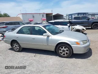 2000 Toyota Camry LE z VIN 4T1BF22K9YU102852, wystawiony jako IAAI lot #42084031 z przebiegiem 253 595 mil mil oraz . Historia ofert i sprzedaży dostępna na DreamBid. Obrazek 12.