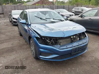 2021 Volkswagen Jetta SEL with VIN 3VWE57BUXMM102387, listed as a IAAI auction lot 42711974 with 44,793 mi miles and . Bid and sale history available at DreamBid. Image 1.