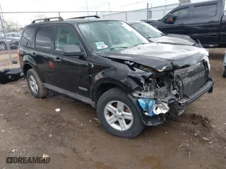 2008 Ford Escape Hybrid with VIN 1FMCU49H78KA14538, listed as a IAAI auction lot 41855702 with 273,578 mi miles. Bid and sale history available at carsss.com. Image 1.