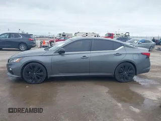 2022 Nissan Altima SR z VIN 1N4BL4CV2NN325196, wystawiony jako IAAI lot #41949704 z przebiegiem 57 522 mil mil oraz . Historia ofert i sprzedaży dostępna na DreamBid. Obrazek 14.