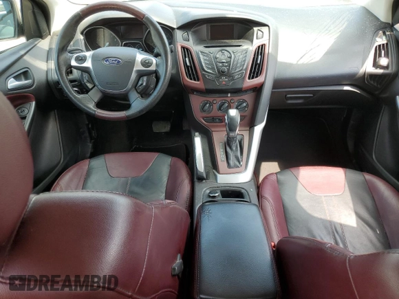 2013 Ford Focus SE z VIN 1FADP3F26DL344904, wystawiony jako Copart lot #59965505 z przebiegiem 162 202 mil mil oraz Czysty tytuł • Clean title. Historia ofert i sprzedaży dostępna na DreamBid. Obrazek 8.