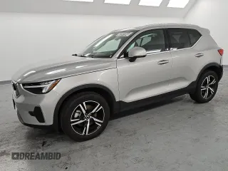2024 Volvo XC40 Core Bright Theme с VIN YV4L12UK0R2343309, выставлен на аукционе Copart как лот 80391504 с пробегом 11 603 миль миль и Чистый • Clean title. История ставок и продаж доступна на DreamBid. Изображение 1.