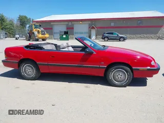 1993 Chrysler LeBaron z VIN 1C3XU4530PF503990, wystawiony jako IAAI lot #42140972 z przebiegiem 100 470 mil mil oraz . Historia ofert i sprzedaży dostępna na DreamBid. Obrazek 14.