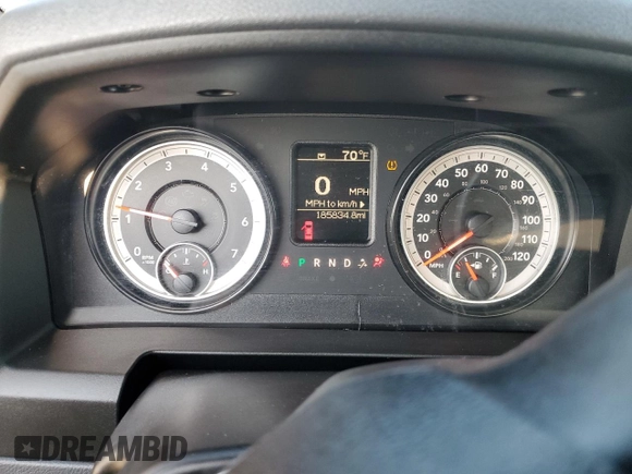 2015 Ram 1500 Express with VIN 1C6RR7KT9FS586344, listed as a Copart auction lot 64035995 with 185,834 mi miles and Clean title. Bid and sale history available at DreamBid. Image 9.