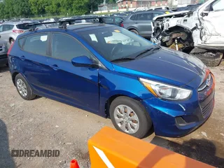 2016 Hyundai Accent SE z VIN KMHCT5AE3GU283326, wystawiony jako IAAI lot #42416907 z przebiegiem 133 095 mil mil oraz . Historia ofert i sprzedaży dostępna na DreamBid. Obrazek 1.