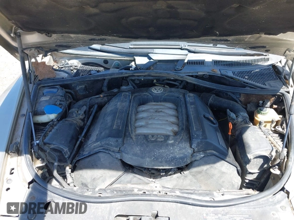 2004 Volkswagen Touareg with VIN WVGCM67L44D033856, listed as a IAAI auction lot 42142143 with 105,682 mi miles and . Bid and sale history available at DreamBid. Image 10.