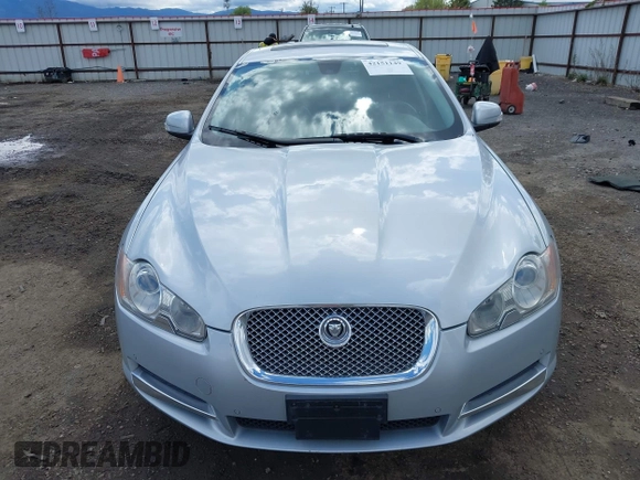 2009 Jaguar XF Premium Luxury with VIN SAJWA06B69HR24099, listed as a IAAI auction lot 42151149 with 107,917 mi miles and . Bid and sale history available at DreamBid. Image 12.