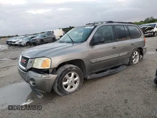 2005 GMC Envoy SLT with VIN 1GKDS13S752232013, listed as a Copart auction lot 83841804 with 307,447 mi miles and Non Repairable. Bid and sale history available at carsss.com. Image 1.