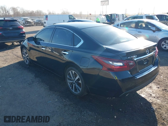 2017 Nissan Altima SR with VIN 1N4AL3AP0HN361273, listed as a IAAI auction lot 41583479 with 71,846 mi miles and . Bid and sale history available at carsss.com. Image 3.