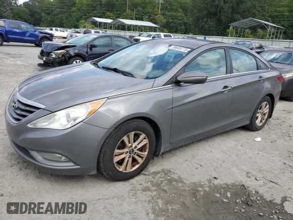 2013 Hyundai Sonata GLS z VIN 5NPEB4AC3DH811185, wystawiony jako Copart lot #58635775 z przebiegiem 153 263 mil mil oraz Czysty tytuł • Clean title. Historia ofert i sprzedaży dostępna na DreamBid. Obrazek 1.