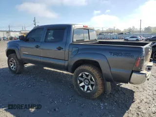 2013 Toyota Tacoma z VIN 3TMLU4EN0DM129808, wystawiony jako Copart lot #50353125 z przebiegiem 231 750 mil mil oraz Szkoda całkowita • Salvage title. Historia ofert i sprzedaży dostępna na DreamBid. Obrazek 2.
