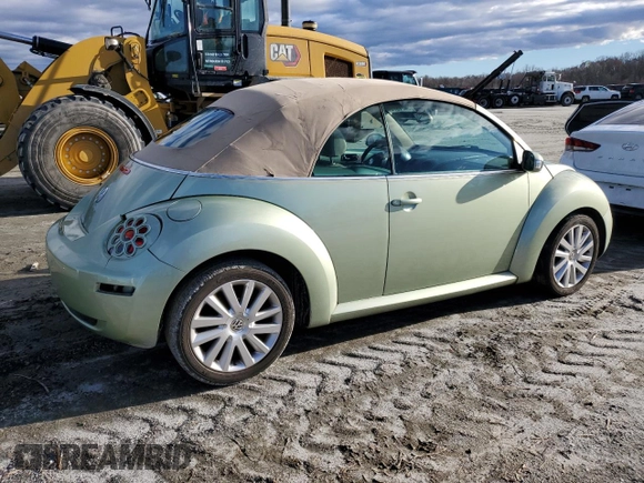 2008 Volkswagen Beetle SE with VIN 3VWRF31Y78M400350, listed as a Copart auction lot 84229794 with 198,777 mi miles and Salvage title. Bid and sale history available at DreamBid. Image 3.