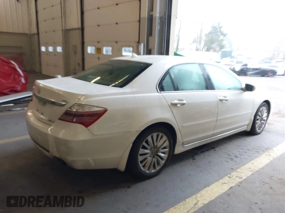 2011 Acura RL Technology with VIN JH4KB2F66BC000465, listed as a IAAI auction lot 41312767 with 129,418 mi miles and . Bid and sale history available at DreamBid. Image 4.