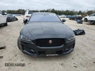 2018 Jaguar XE 35t R-Sport with VIN SAJAL4EV4JCP22662, listed as a Copart auction lot 86383354 with 0 mi miles and Salvage Title. Bid and sale history available at carsss.com. Image 5.