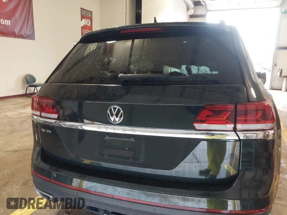 2022 Volkswagen Atlas SE with VIN 1V2JR2CA3NC512947, listed as a IAAI auction lot 41721006 with 32,853 mi miles and . Bid and sale history available at DreamBid. Image 17.