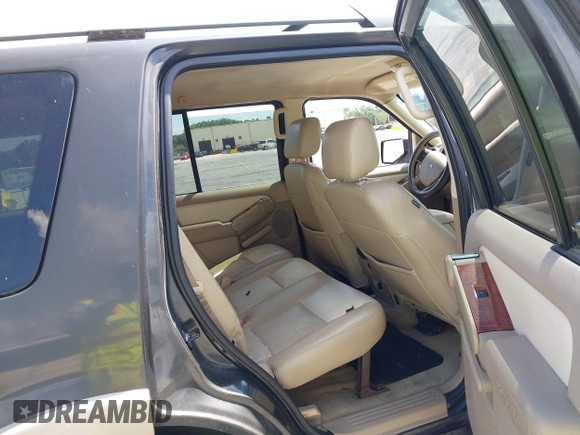 2007 Ford Explorer Eddie Bauer с VIN 1FMEU64E47UB74140, выставлен на аукционе IAAI как лот 41927619 с пробегом 179 888 миль миль и . История ставок и продаж доступна на DreamBid. Изображение 8.