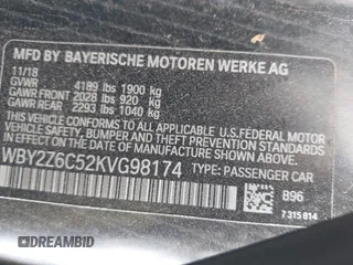 2019 BMW i8 z VIN WBY2Z6C52KVG98174, wystawiony jako IAAI lot #41994979 z przebiegiem 1 187 mil mil oraz . Historia ofert i sprzedaży dostępna na DreamBid. Obrazek 9.