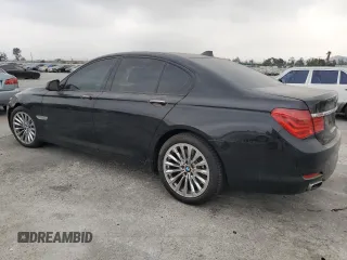2009 BMW 7 Series 750i с VIN WBAKA83559CY33118, выставлен на аукционе Copart как лот 76340864 с пробегом 99 857 миль миль и Списание • Salvage title. История ставок и продаж доступна на DreamBid. Изображение 2.
